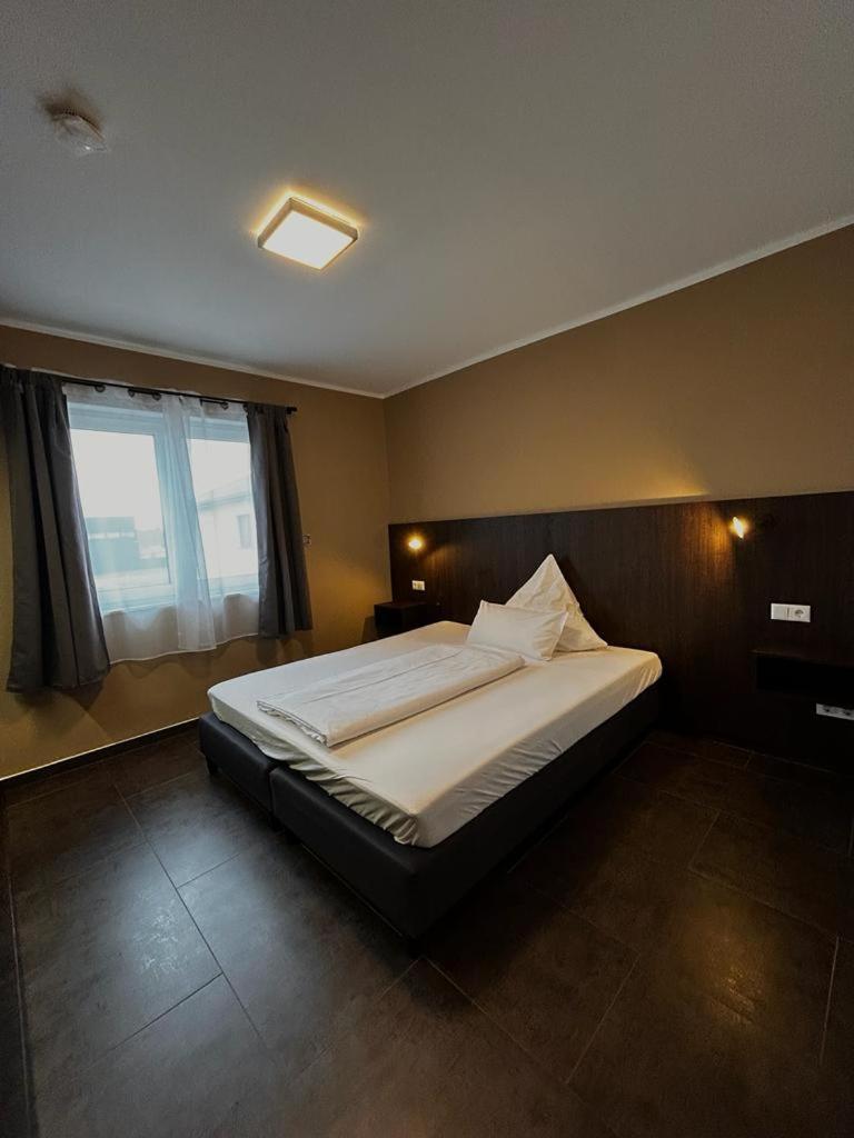 Hotel Restaurant Ayhan 부르그도르프 외부 사진